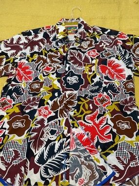Robert Graham Limited Edition Hawaiian Men’s shirt. Size L